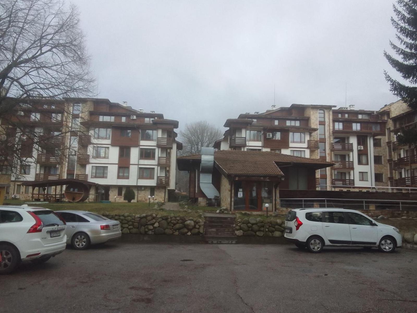 Sapphire Mountain 1 Daire Bansko